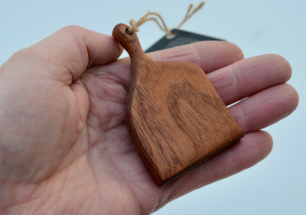 Mini Board Ornaments Walnut Sappelle